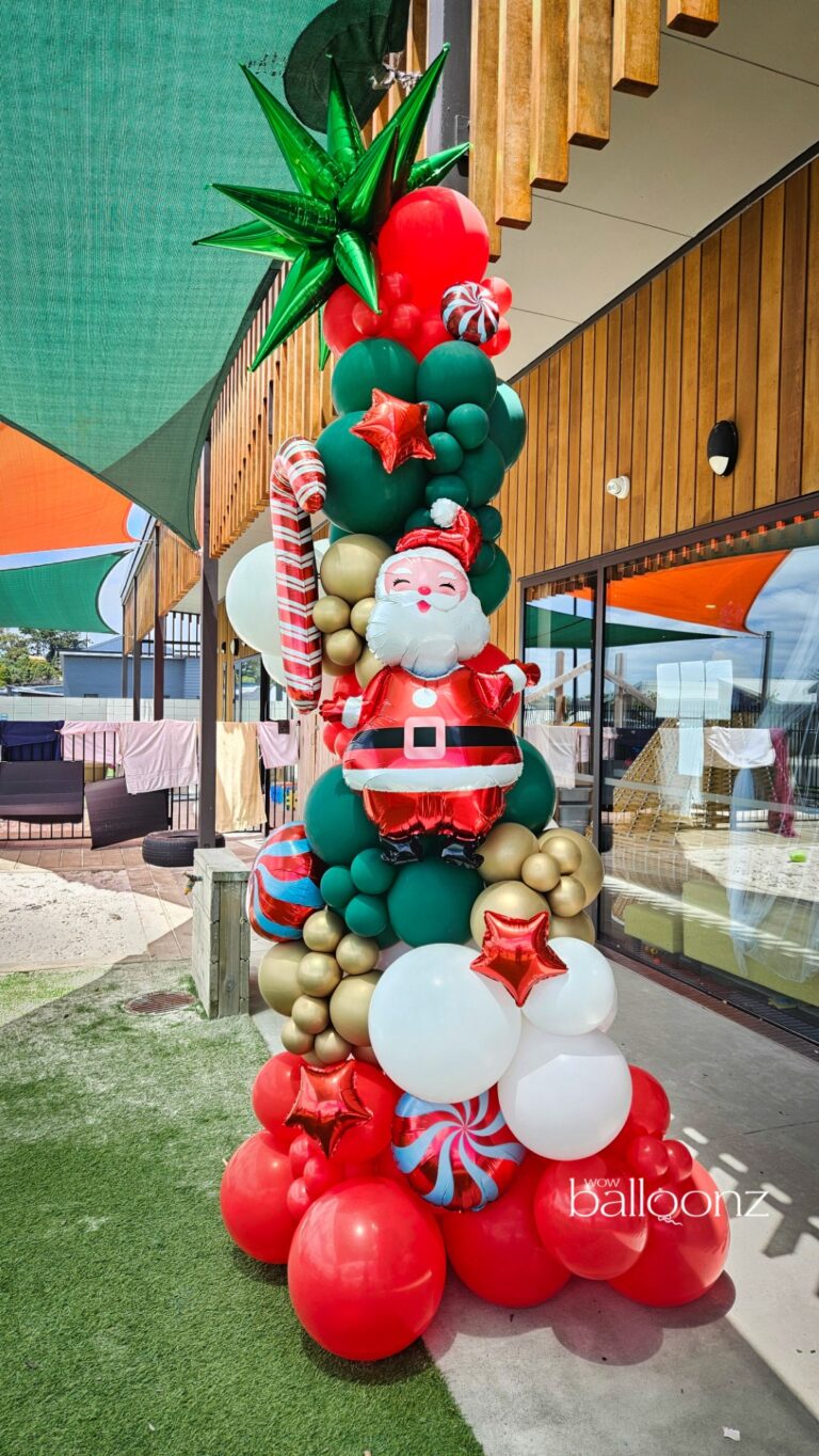 Christmas Balloon Garland