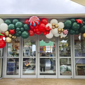 Christmas Balloon Garland 2