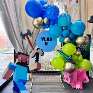 minecraft balloon garland setup